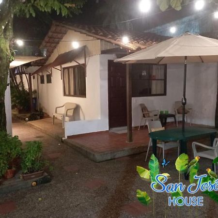 Hotel San Jose House Leticia Exteriér fotografie