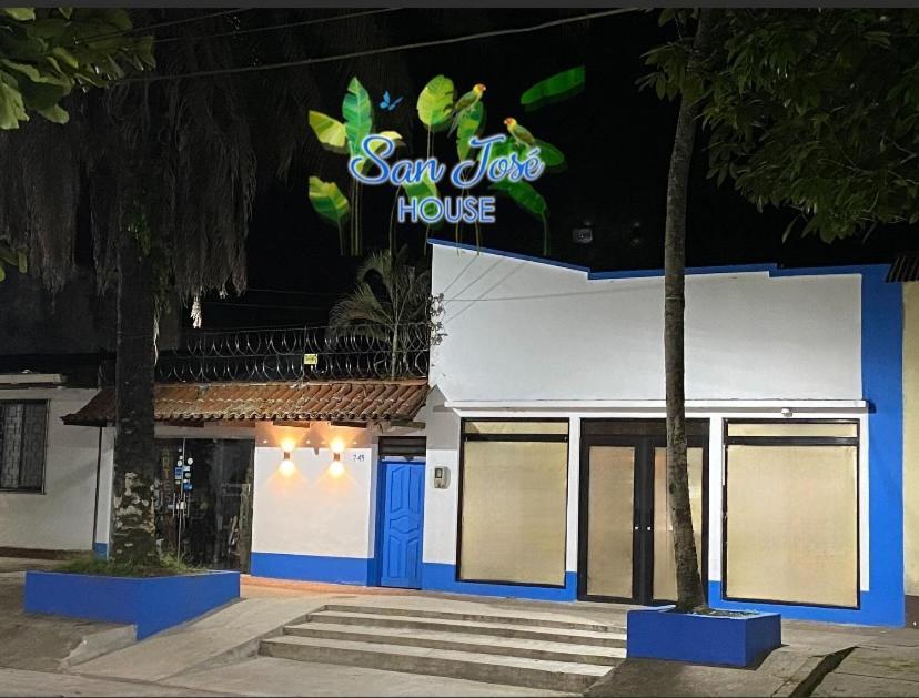 Hotel San Jose House Leticia Exteriér fotografie